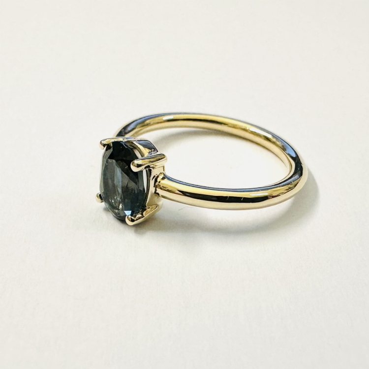 Złoty pierścionek próba 585 z topazem London – profil pierścionka – ABGOLD Baczyński