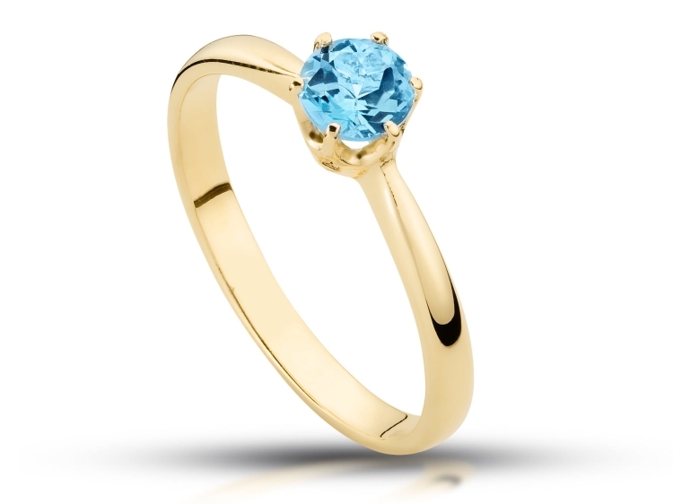 Pierścionek zaręczynowy z topazem próba 585 – ujęcie boczne – ABGOLD Baczyński