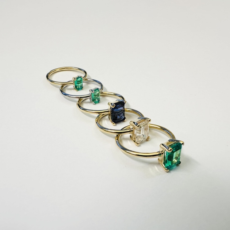 Pierścionek z białego złota 585 ze szmaragdem Emerald 0,50 ct – profil pierścionka – ABGOLD Baczyński