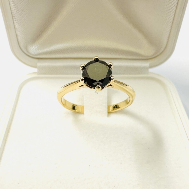 Złoty pierścionek próba 585 z czarnym diamentem – prezentacja w etui – ABGOLD Baczyński