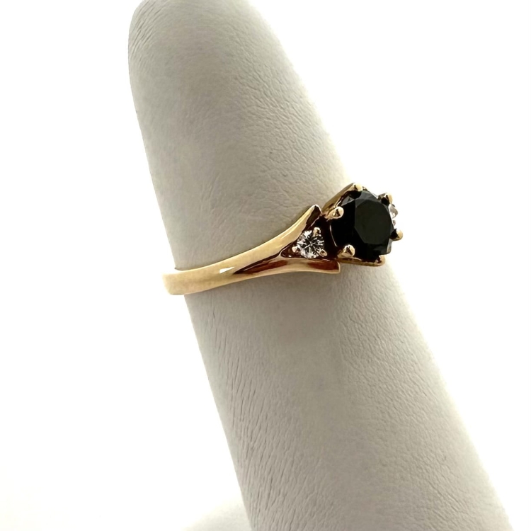 Złoty pierścionek z czarnym diamentem – profil pierścionka – ABGOLD Baczyński