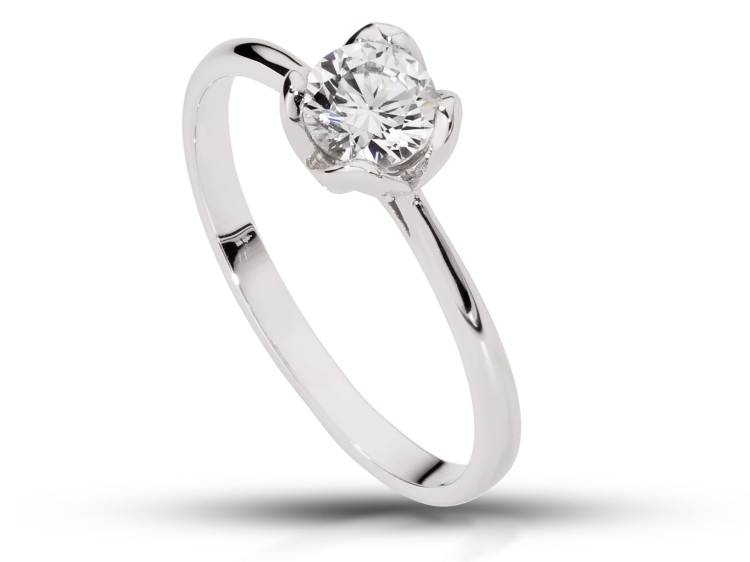 Pierścionek zaręczynowy białe złoto 585 z diamentem – packshot techniczny – ABGOLD Baczyński