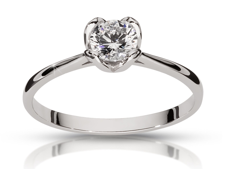 Pierścionek zaręczynowy białe złoto 585 z diamentem – widok boczny (packshot) – ABGOLD Baczyński