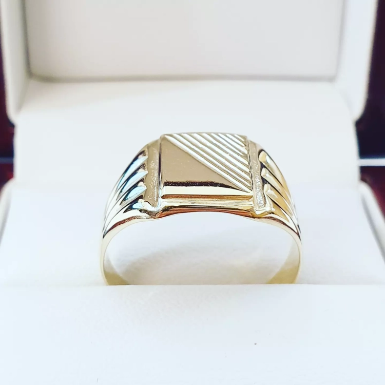 Sygnet męski próba 585 – widok pod kątem – ABGOLD Baczyński