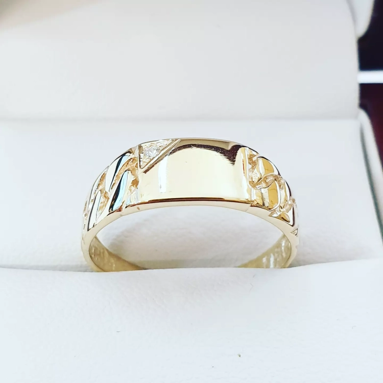 Sygnet męski próba 585 – ujęcie centralne – ABGOLD Baczyński