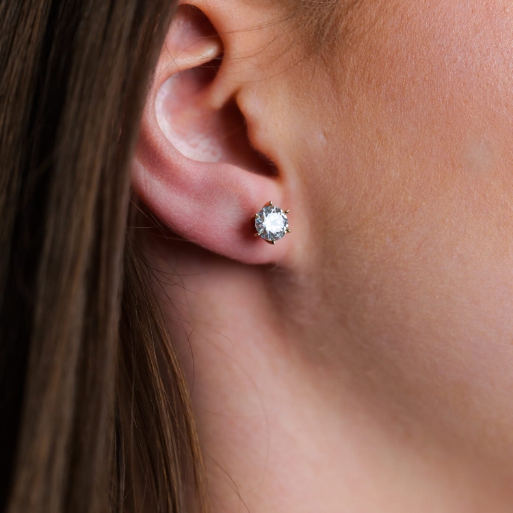 Złote kolczyki 585 Moissanit 0,80 ct – na uchu (sztyft) – ABGOLD Baczyński