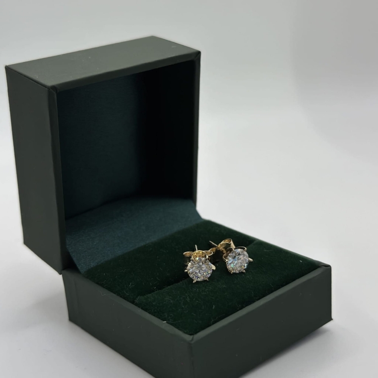 Złote kolczyki 585 Moissanit 0,80 ct – ekspozycja w etui – ABGOLD Baczyński