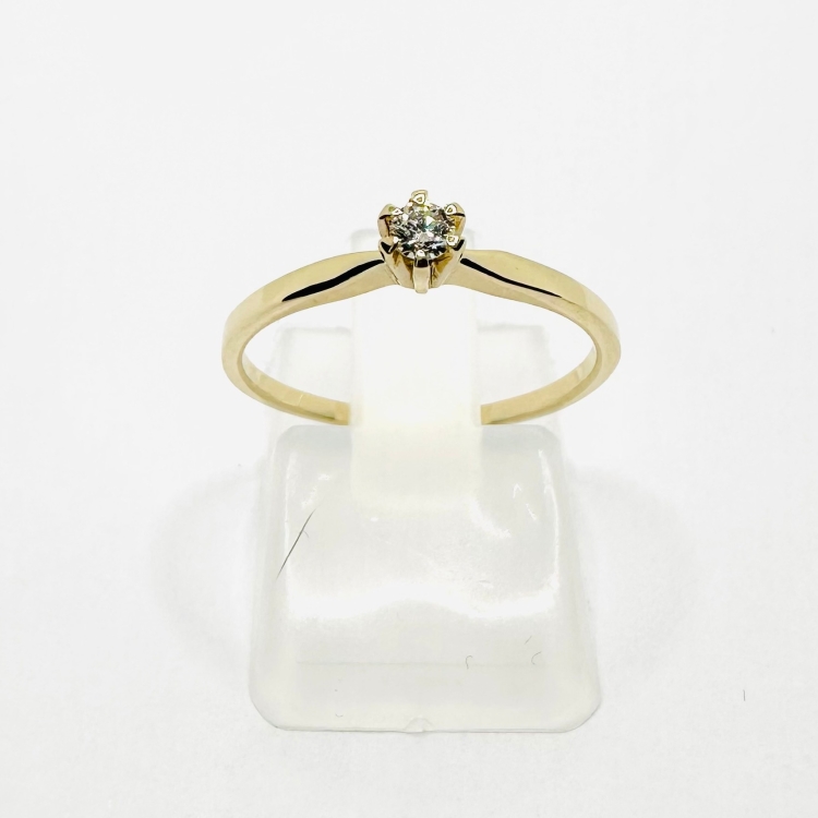 Klasyczny złoty pierścionek z brylantem 0,08 ct – Widok frontalny – ABGOLD Baczyński