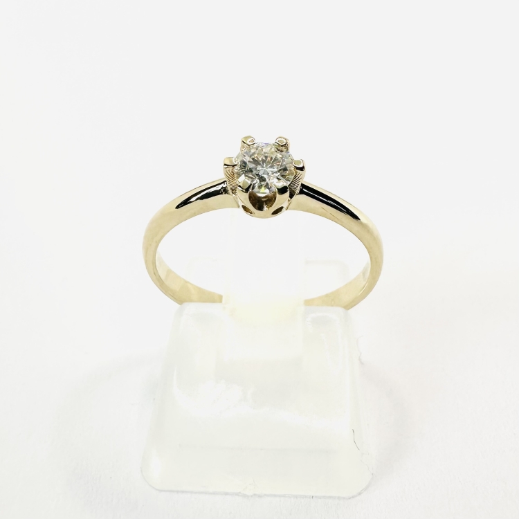 Pierścionek zaręczynowy z diamentem – Widok frontalny – ABGOLD Baczyński