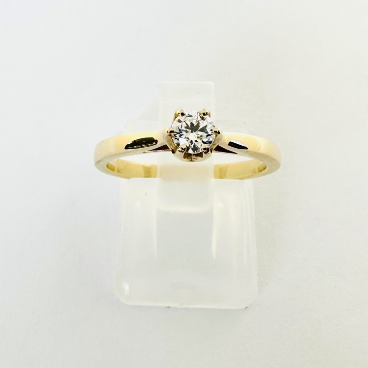 Pierścionek zaręczynowy złoto 585 z diamentem – widok z przodu – ABGOLD Baczyński