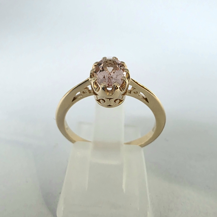 Pierścionek vintage retro z morganitem – detal oprawy – ABGOLD Baczyński