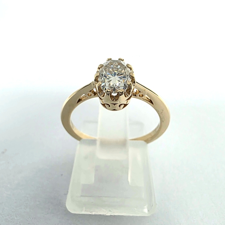 Pierścionek zaręczynowy z żółtego złota próba 585 z owalnym moissanitem – profil pierścionka – ABGOLD Baczyński