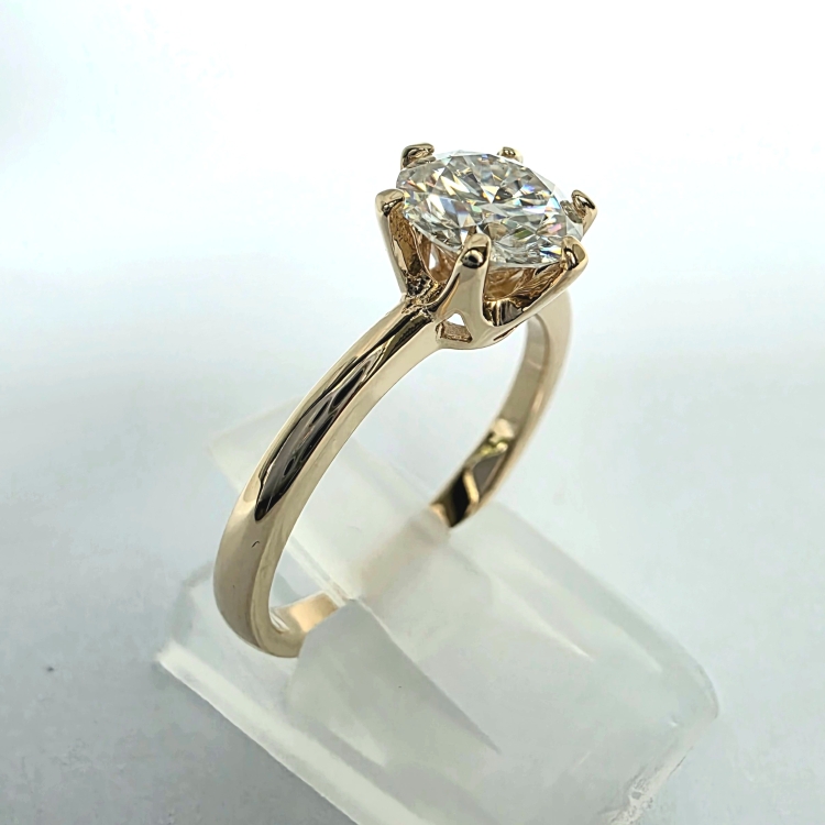 Pierścionek zaręczynowy z diamentem 1,50 ct Lab Grown – złoto 585 – profil pierścionka / detal oprawy – ABGOLD Baczyński