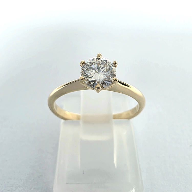 Złoty pierścionek z diamentem Lab Grown 0,34 ct – widok frontalny – ABGOLD Baczyński