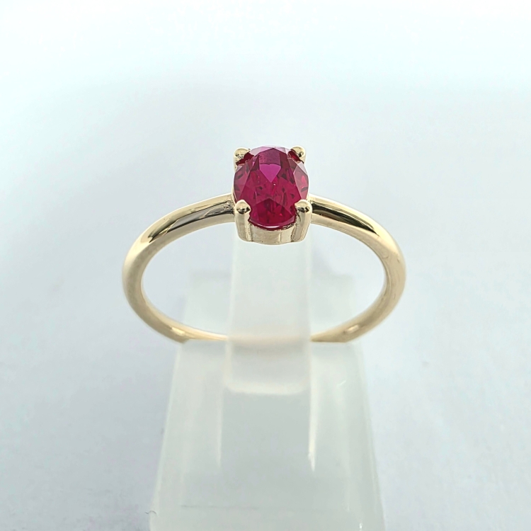 Pierścionek złoty z krwistym rubinem owalnym 585 – prezentacja oprawy – ABGOLD Baczyński
