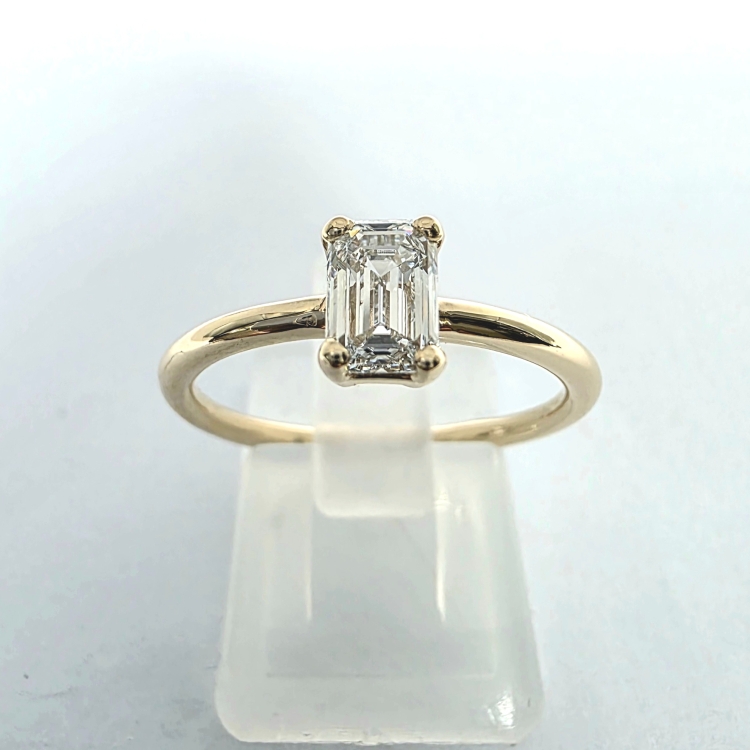 Pierścionek złoto 585 z diamentem 1,0 ct szlif szmaragdowy – profil pierścionka – ABGOLD Baczyński