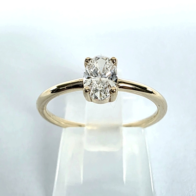 Złoty pierścionek 585 Diament owal 0,42 ct – Widok frontalny – ABGOLD Baczyński