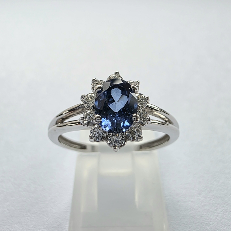 Pierścionek białe złoto markiza z diamentami i szafirem – Widok z góry – ABGOLD Baczyński