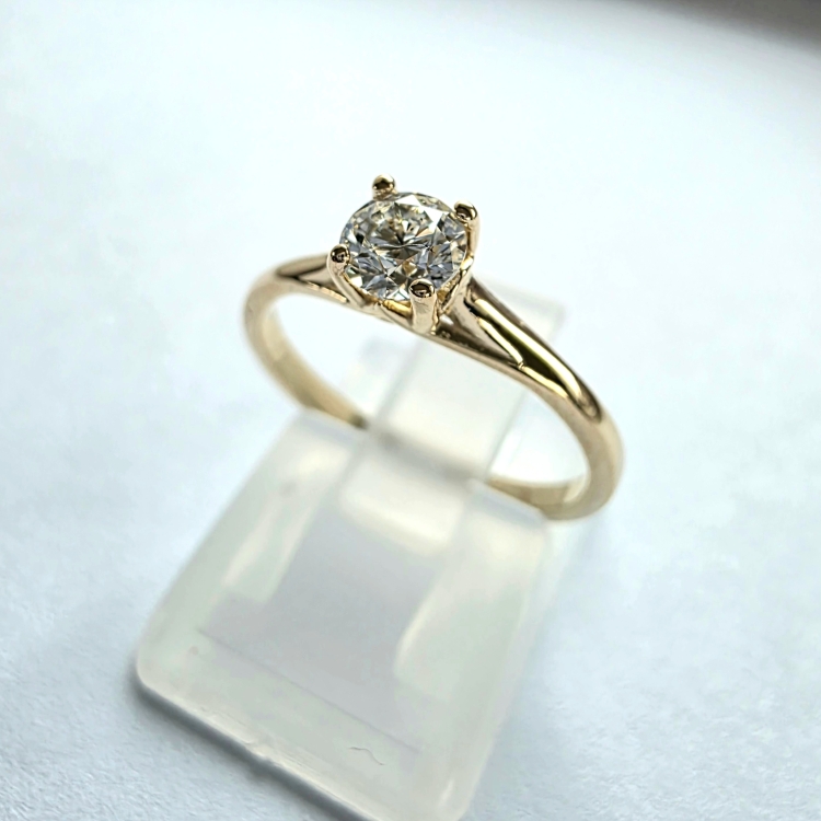 Pierścionek zaręczynowy z moissanitem 0,50 ct – profil oprawy – ABGOLD Baczyński