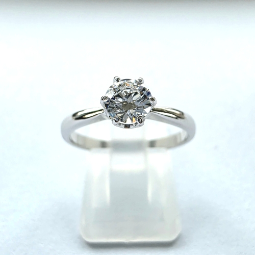 Pierścionek zaręczynowy z diamentem – Widok frontalny – ABGOLD Baczyński