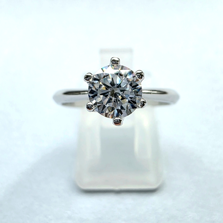 Pierścionek zaręczynowy z diamentem – Widok z góry – ABGOLD Baczyński