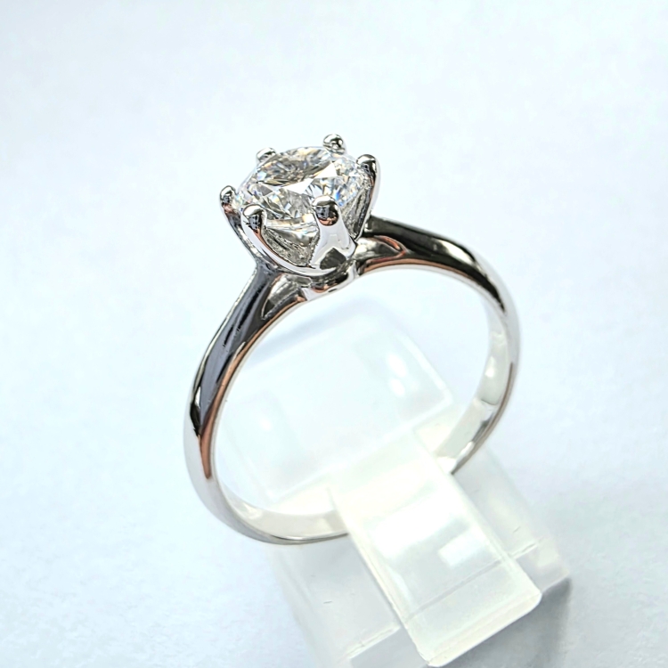 Pierścionek zaręczynowy z diamentem – Profil boczny – ABGOLD Baczyński