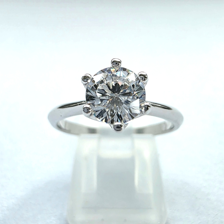 Pierścionek zaręczynowy z diamentem – białe złoto 585 – ujęcie alternatywne (front) – ABGOLD Baczyński