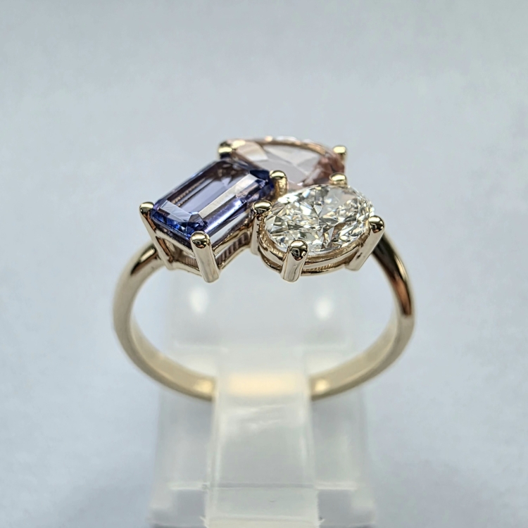 Złoty pierścionek Tanzanit Morganit Diament – widok z góry – ABGOLD Baczyński