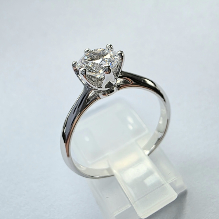 Pierścionek zaręczynowy z diamentem – Profil boczny – ABGOLD Baczyński