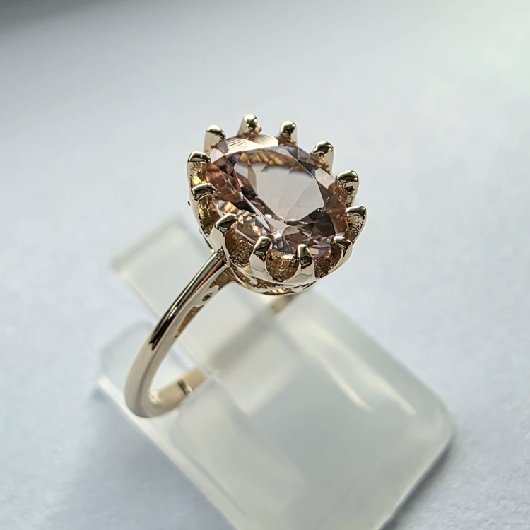 Retro Złoty pierścionek art deco Morganit 1,50 ct – ujęcie boczne – ABGOLD Baczyński