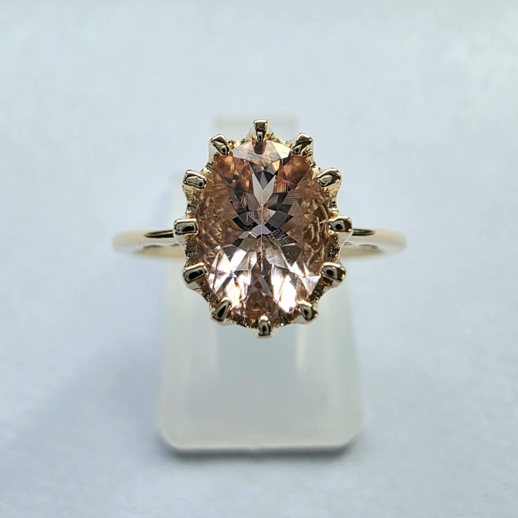 Retro Złoty pierścionek art deco Morganit 1,50 ct – widok z góry – ABGOLD Baczyński