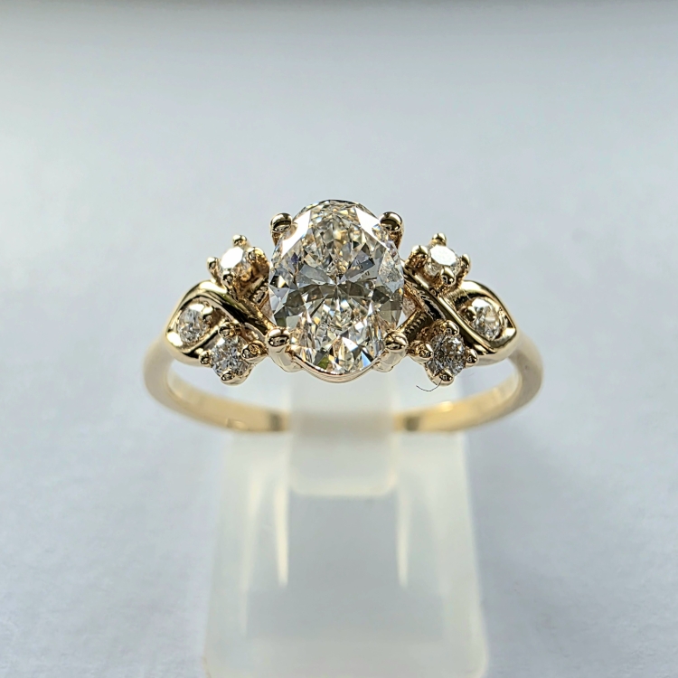 Pierścionek Vintage art deco z diamentami Lab Grown – detal oprawy – ABGOLD Baczyński