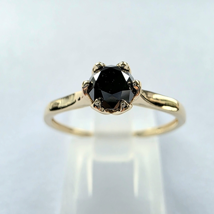 Pierścionek zaręczynowy z czarnym diamentem – widok z przodu – ABGOLD Baczyński