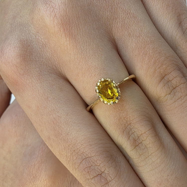 Pierścionek vintage retro z cytrynem – na dłoni – ABGOLD Baczyński