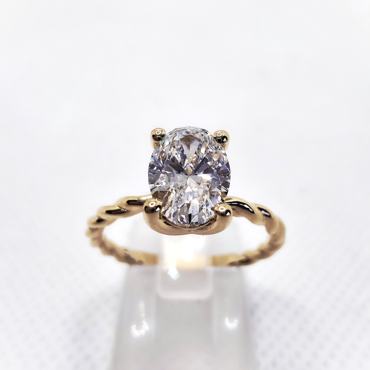 Pierścionek z diamentem owalnym 1,09 ct – widok frontalny – ABGOLD Baczyński