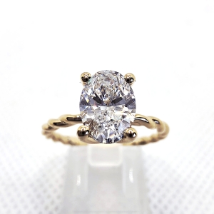 Pierścionek z diamentem owalnym 1,09 ct – widok z góry – ABGOLD Baczyński