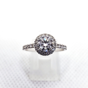 Pierścionek z naturalnym diamentem 0,50 ct – widok z góry – ABGOLD Baczyński