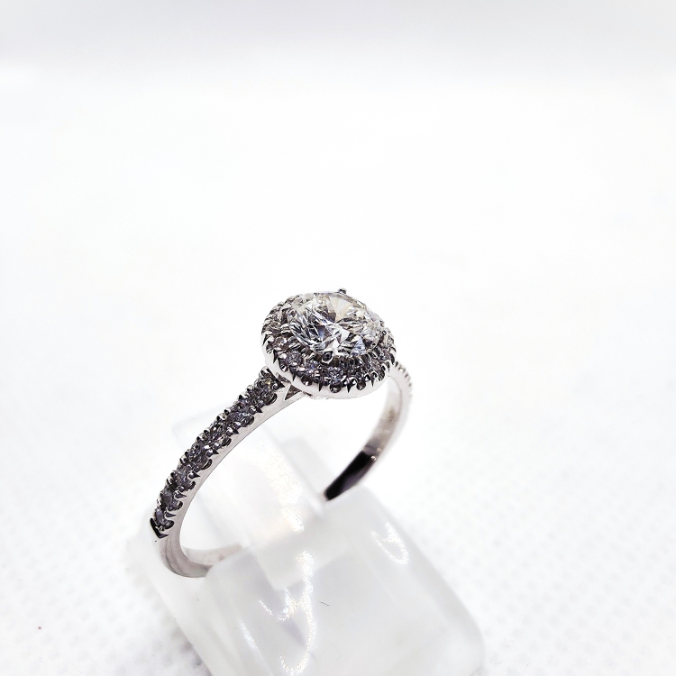 Pierścionek z naturalnym diamentem 0,50 ct – ujęcie boczne (inne) – ABGOLD Baczyński