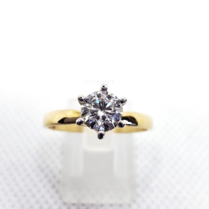 Pierścionek z diamentem naturalnym ok. 0,50 ct – widok z góry – ABGOLD Baczyński