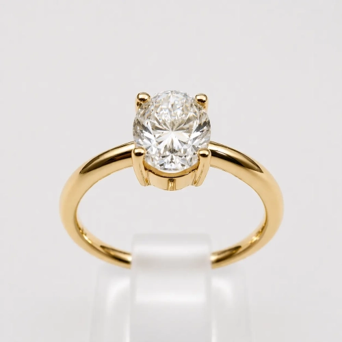 Pierścionek zaręczynowy z brylantem laboratoryjnym owal 1,0 ct VS/E – złoto próba 585 – widok z przodu – ABGOLD Baczyński