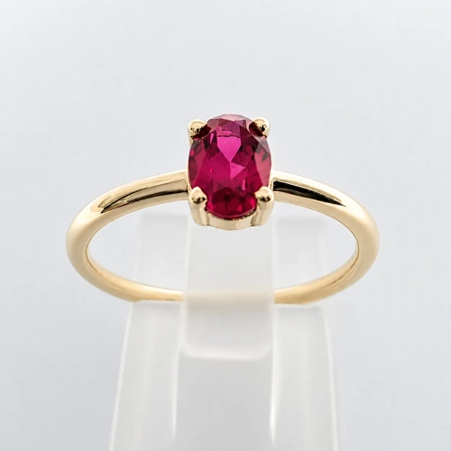 Pierścionek złoty 585 z rubinem owalnym – widok z przodu – ABGOLD Baczyński