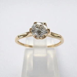 Złoty pierścionek zaręczynowy próba 585 z diamentem 0,50 ct – widok z przodu – ABGOLD Baczyński