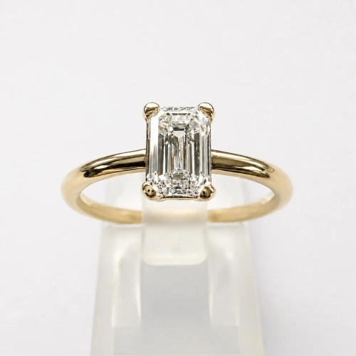 Pierścionek zaręczynowy próba 585 z diamentem laboratoryjnym ok. 0,70 ct – widok z przodu – ABGOLD Baczyński