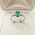 Pierścionek z białego złota 585 ze szmaragdem Emerald 0,50 ct – widok z przodu – ABGOLD Baczyński