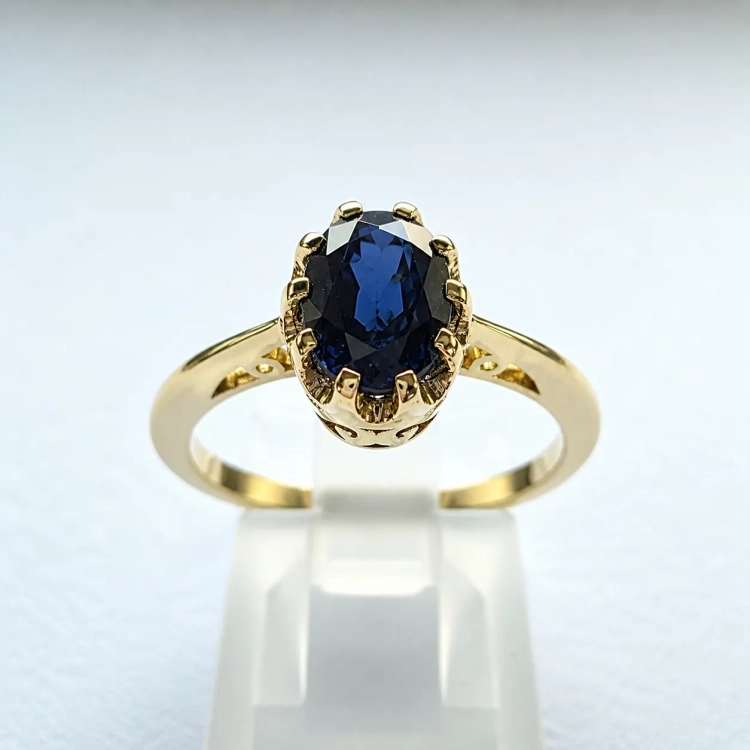 Pierścionek vintage z topazem London blue – widok z przodu – ABGOLD Baczyński