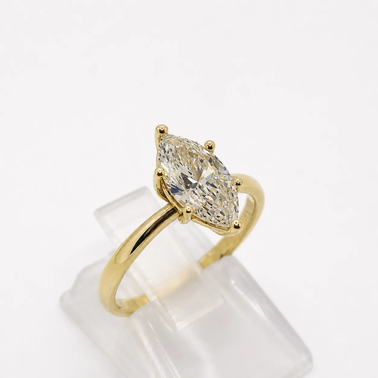 Pierścionek z diementem Marquise Lab-Grow ok. 1,5 ct złoto 585 (14K) – profil pierścionka – ABGOLD Baczyński