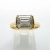 Złoty pierścionek Lab Grown Emerald 1.0ct – widok od frontu (inne ujęcie) – ABGOLD Baczyński