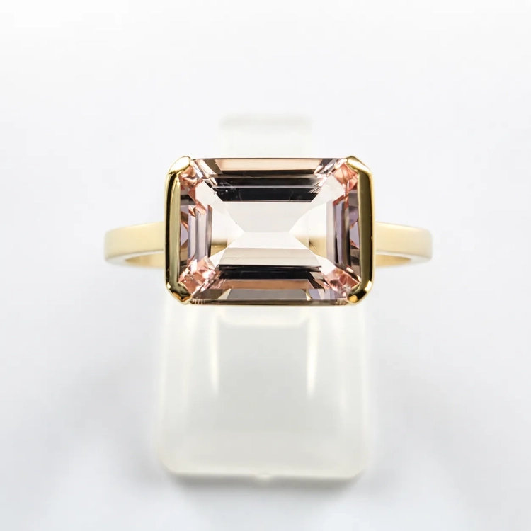 Złoty pierścionek 585 z morganitem 1,20 ct – widok frontalny – ABGOLD Baczyński