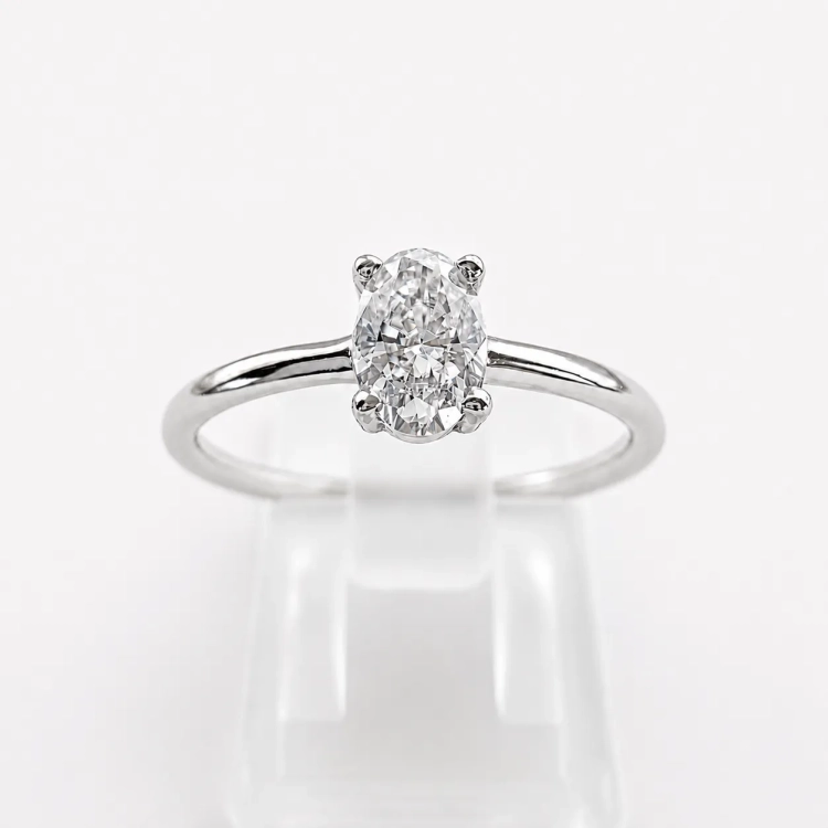 Pierścionek z białego złota próba 585 z diamentem 0,42 ct – widok z góry – ABGOLD Baczyński
