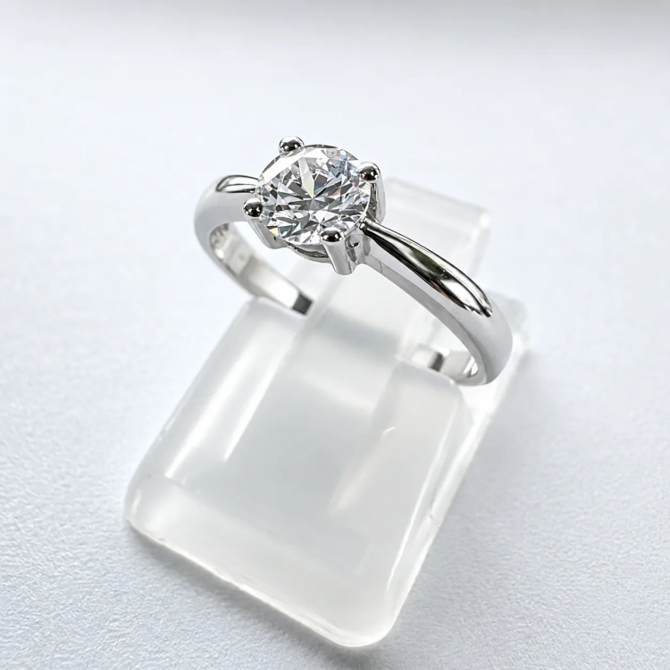 Pierścionek z diamentem 0,50 ct VVS/D – białe złoto – bok – ABGOLD Baczyński